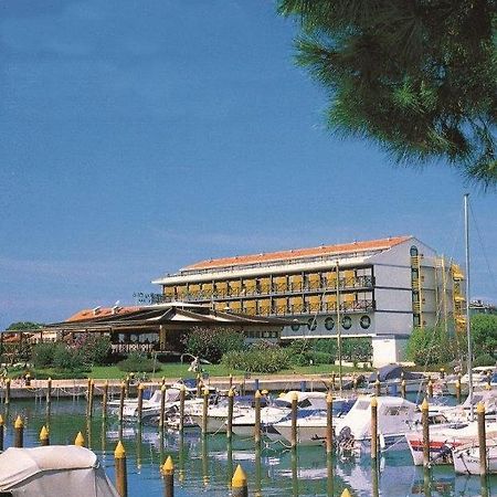 Hotel Marina Uno Lignano Sabbiadoro Ngoại thất bức ảnh