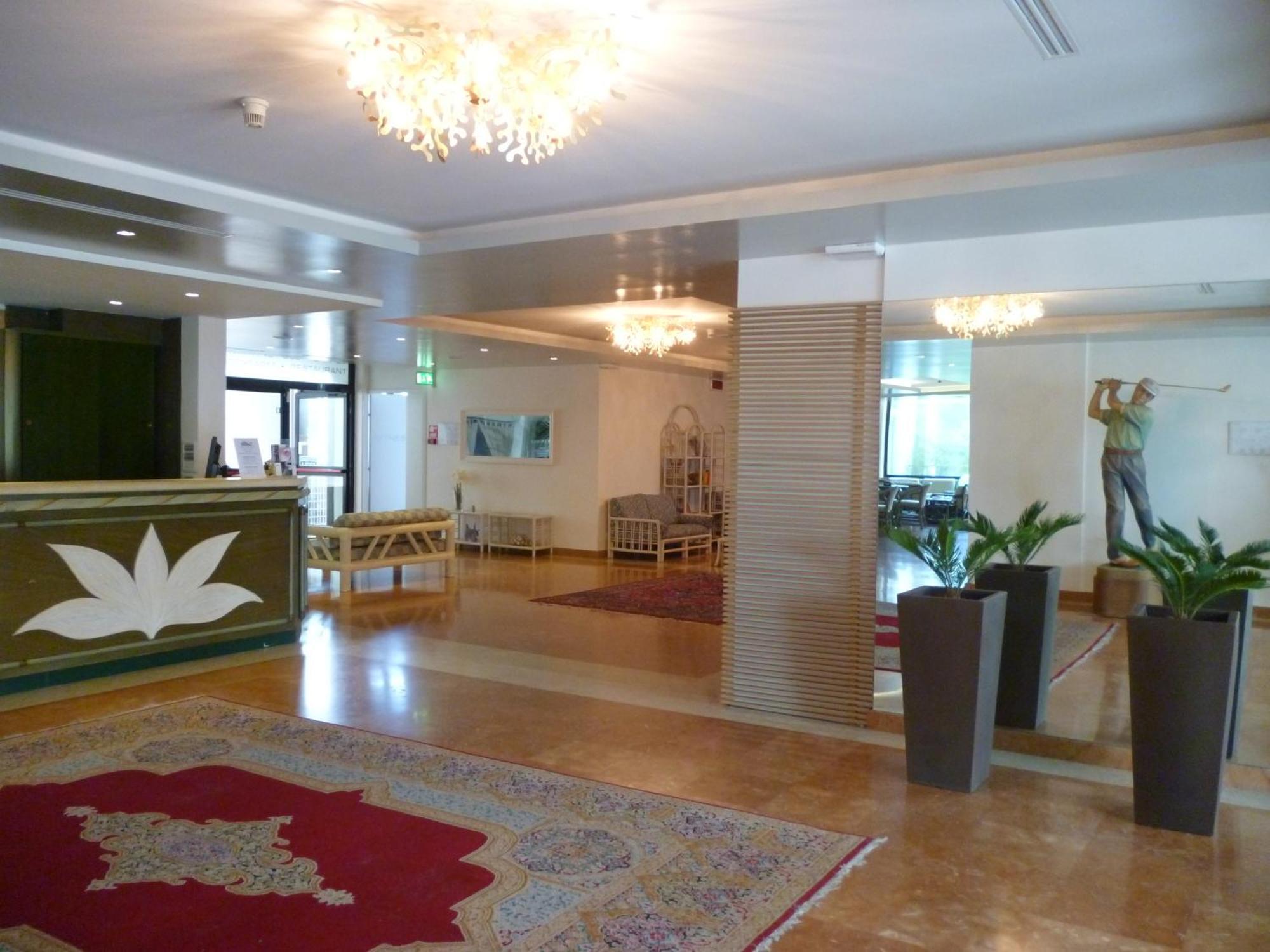 Hotel Marina Uno Lignano Sabbiadoro Ngoại thất bức ảnh